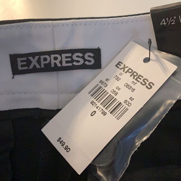 𝅺express black shorts two front pockets two back pockets 4 1/2 inch inseam NWT - Picture 8 of 8